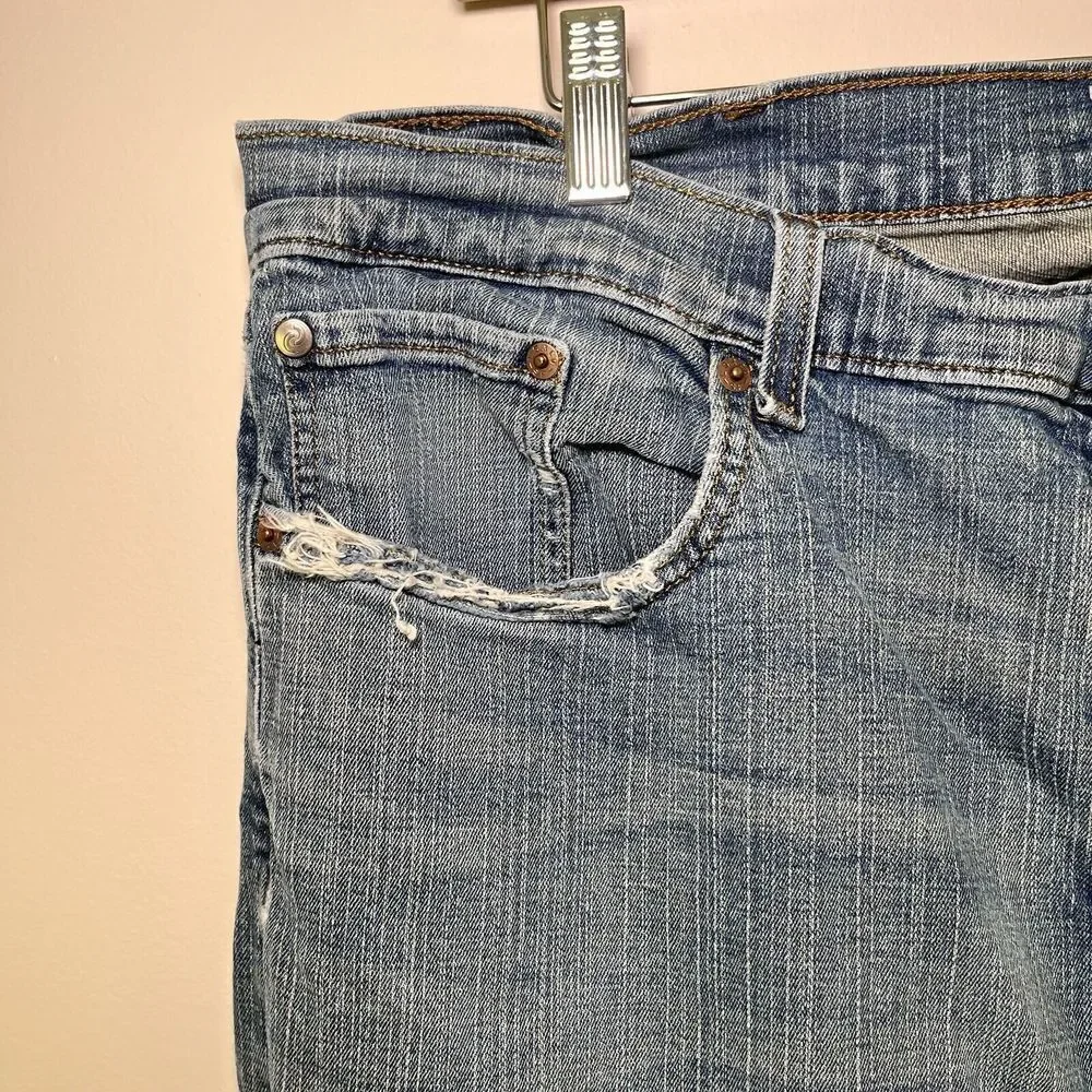 Levis these levi